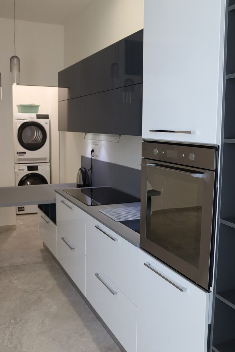 Newly Renovated Two-Bedroom Near Historic Shores - Terracina, Italy