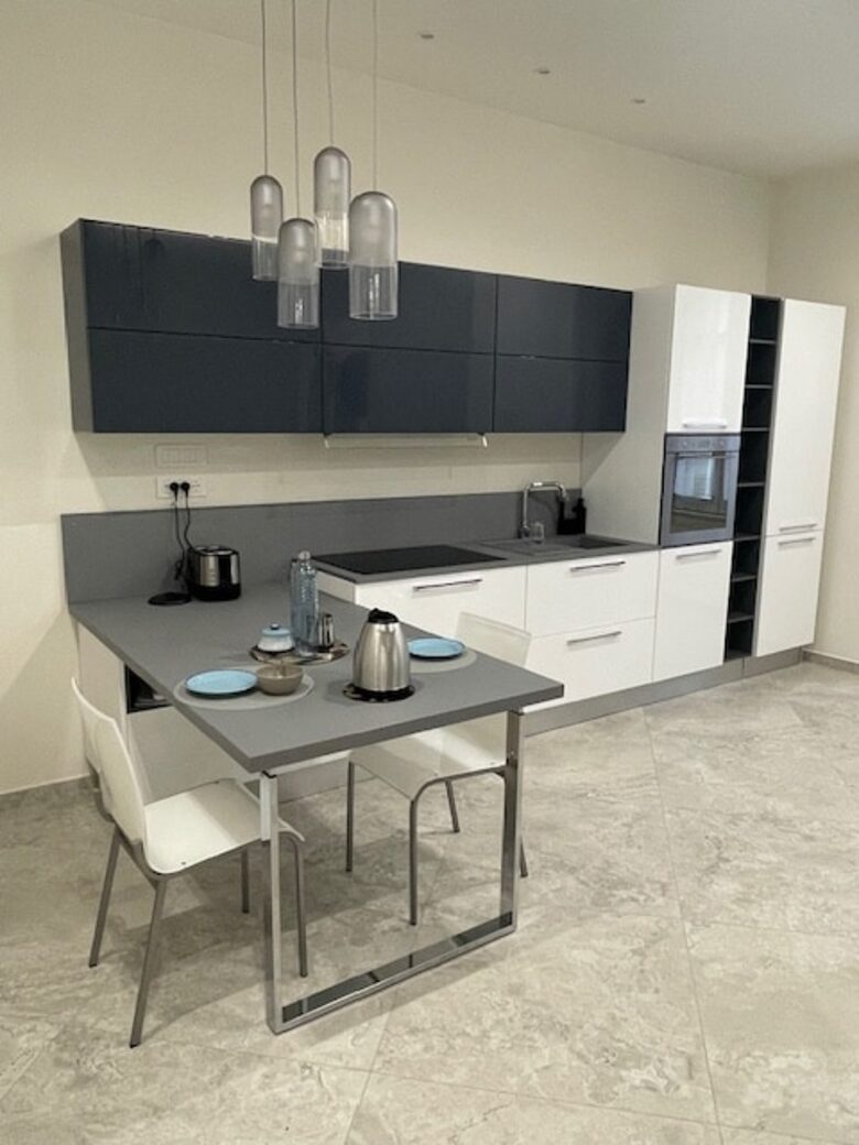 Newly Renovated Two-Bedroom Near Historic Shores - Terracina, Italy