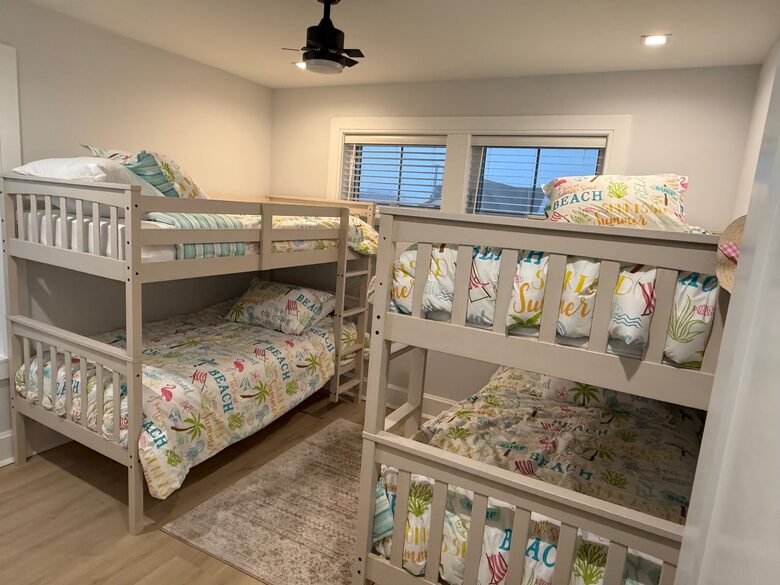 BR #4 two twin over twin bunks