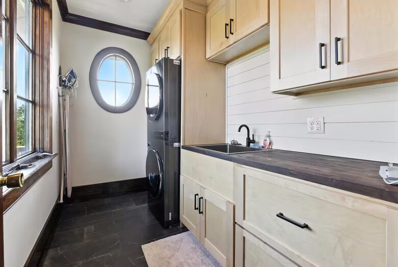 Beach Resort Estate w/ 7 Private Islands - Isle of Palms, South Carolina