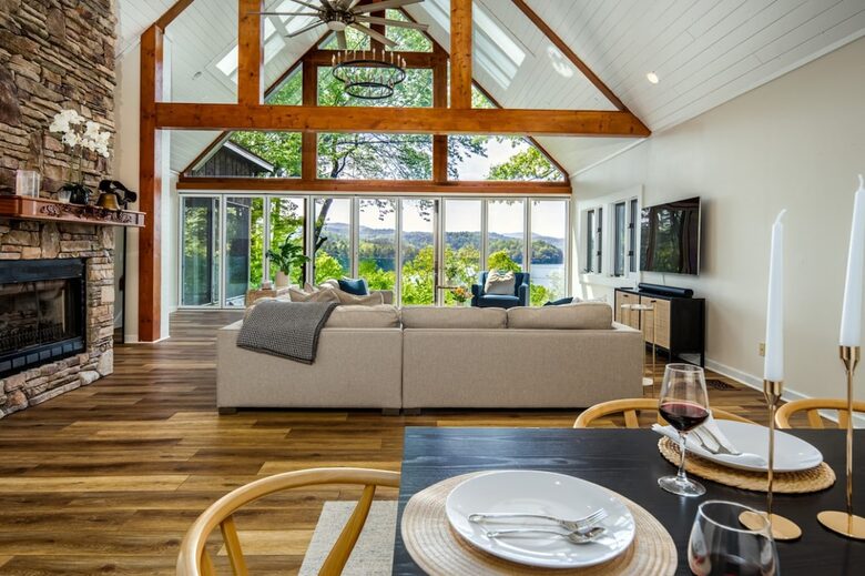 Glenville Lake House with Scenic Views - Glenville, North Carolina