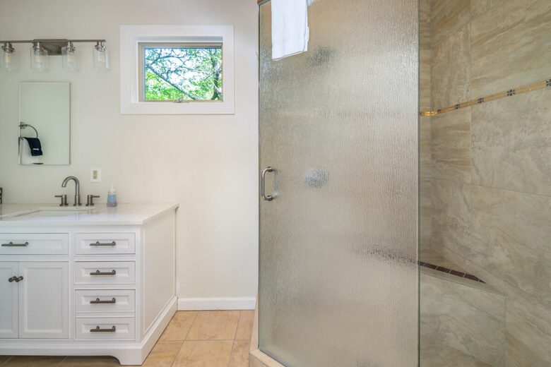 Glenville Lake House with Scenic Views - Glenville, North Carolina