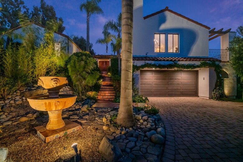 Elegant Santa Barbara Escape Above the Coast - Santa Barbara, California