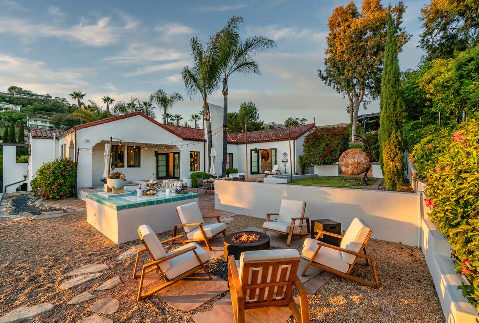 Elegant Santa Barbara Escape Above the Coast - Santa Barbara, California