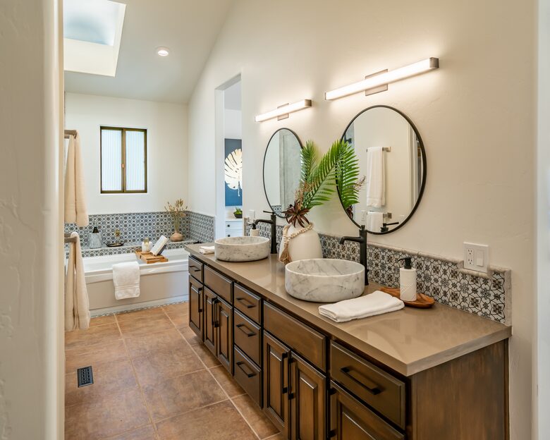 Fully renovated master bathroom
