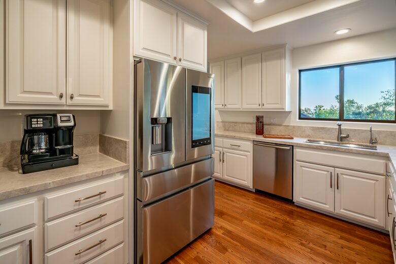 Elegant Santa Barbara Escape Above the Coast - Santa Barbara, California