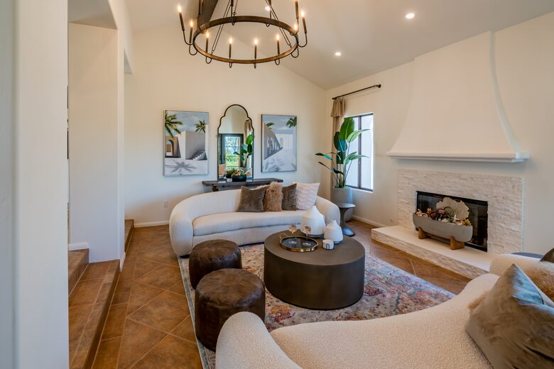 Great room at the entrance of the house