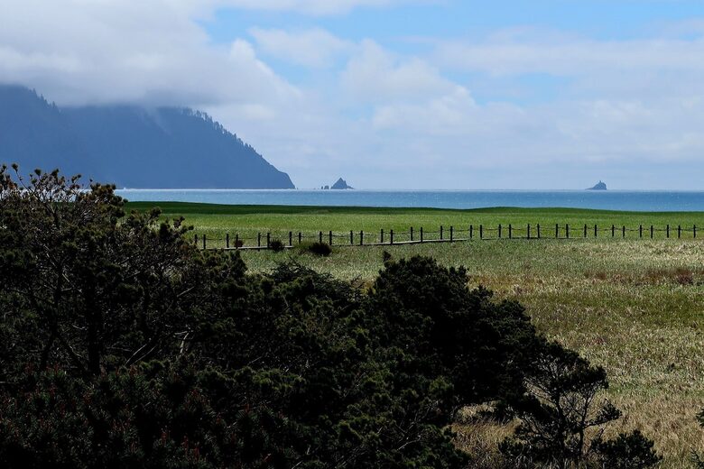 Coastal View Retreat at Highlands Golf Course - Gearhart, Oregon
