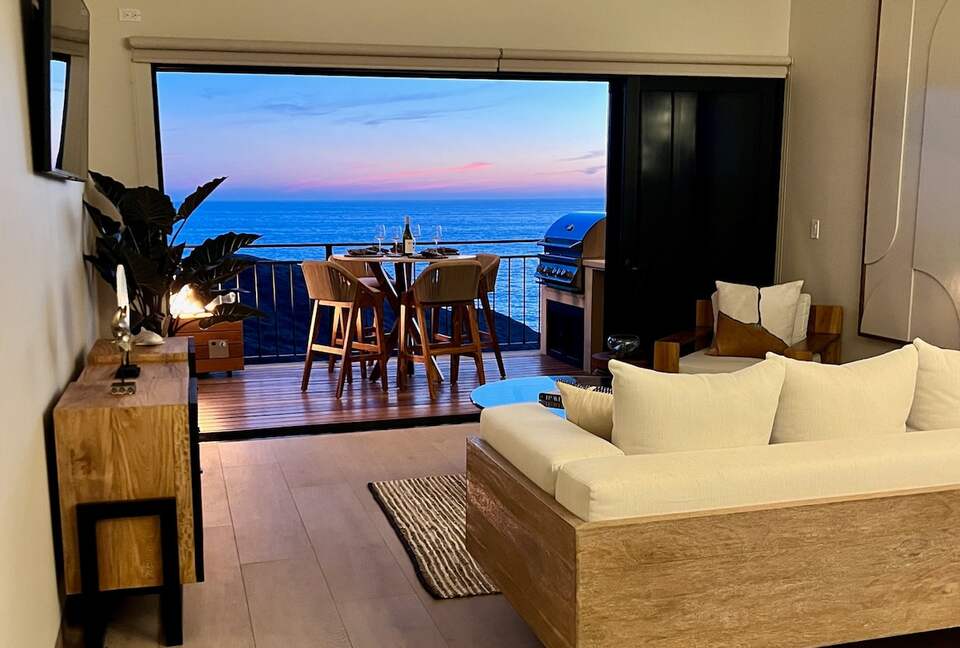 Luxury Oceanfront Retreat with Resort Amenities - Los Cerritos, Mexico