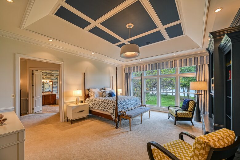 Grand Waterfront Retreat with Boathouse & Tiki Bar - Mineral, Virginia