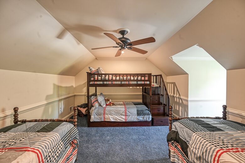 Grand Waterfront Retreat with Boathouse & Tiki Bar - Mineral, Virginia