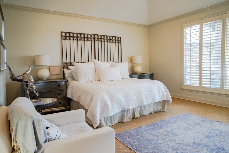 Waterfront Luxury on Lake LBJ | Dock, Outdoor Kitchen & Sunset Views - Horseshoe Bay, Texas