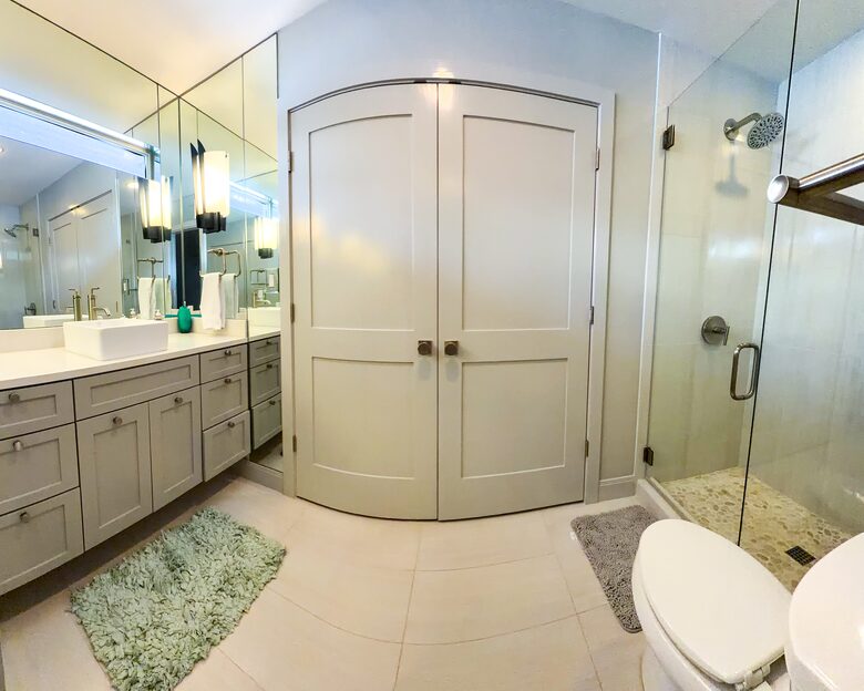 Waterfront Luxury on Lake LBJ | Dock, Outdoor Kitchen & Sunset Views - Horseshoe Bay, Texas