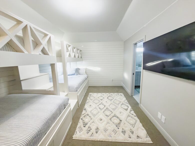 Waterfront Luxury on Lake LBJ | Dock, Outdoor Kitchen & Sunset Views - Horseshoe Bay, Texas