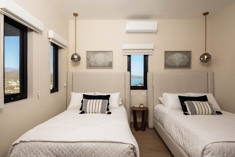 Luxury Oceanfront Retreat with Resort Amenities - Los Cerritos, Mexico