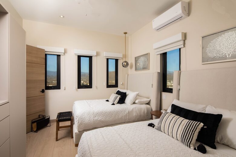 Luxury Oceanfront Retreat with Resort Amenities - Los Cerritos, Mexico