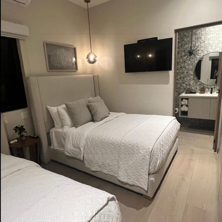 Luxury Oceanfront Retreat with Resort Amenities - Los Cerritos, Mexico