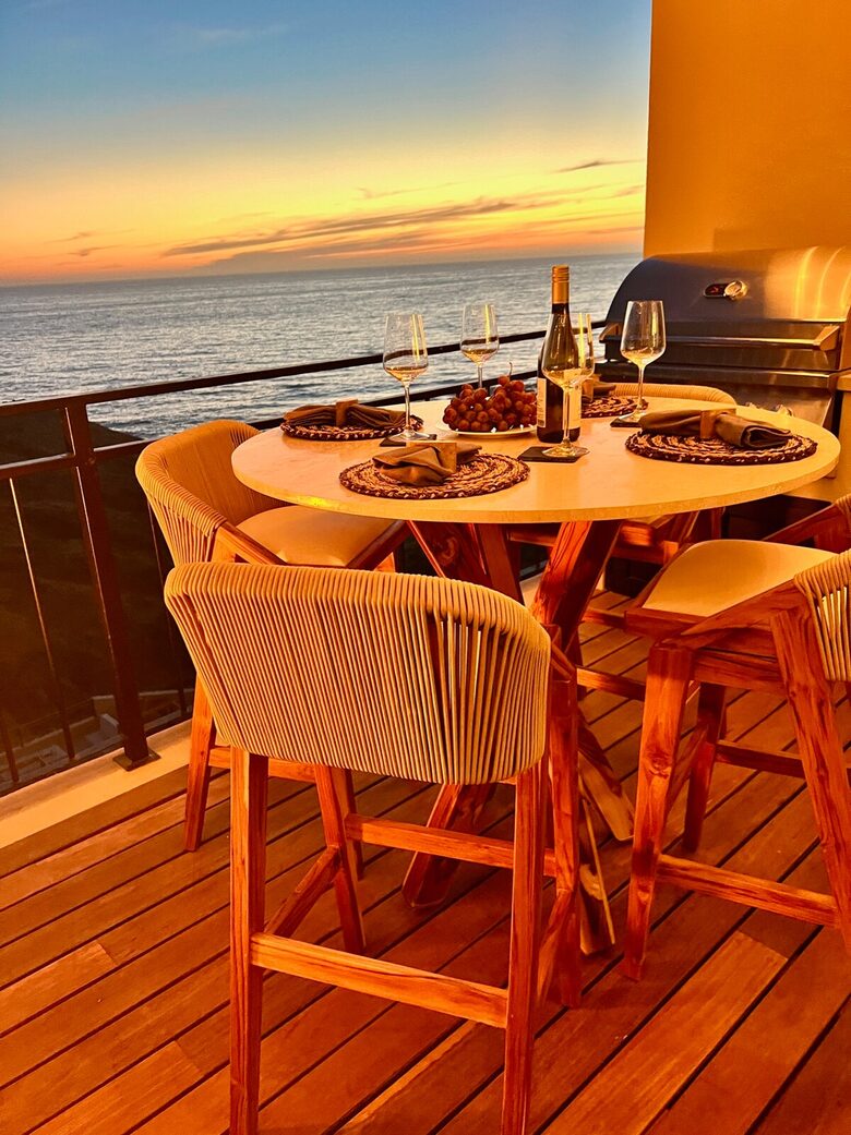 Luxury Oceanfront Retreat with Resort Amenities - Los Cerritos, Mexico