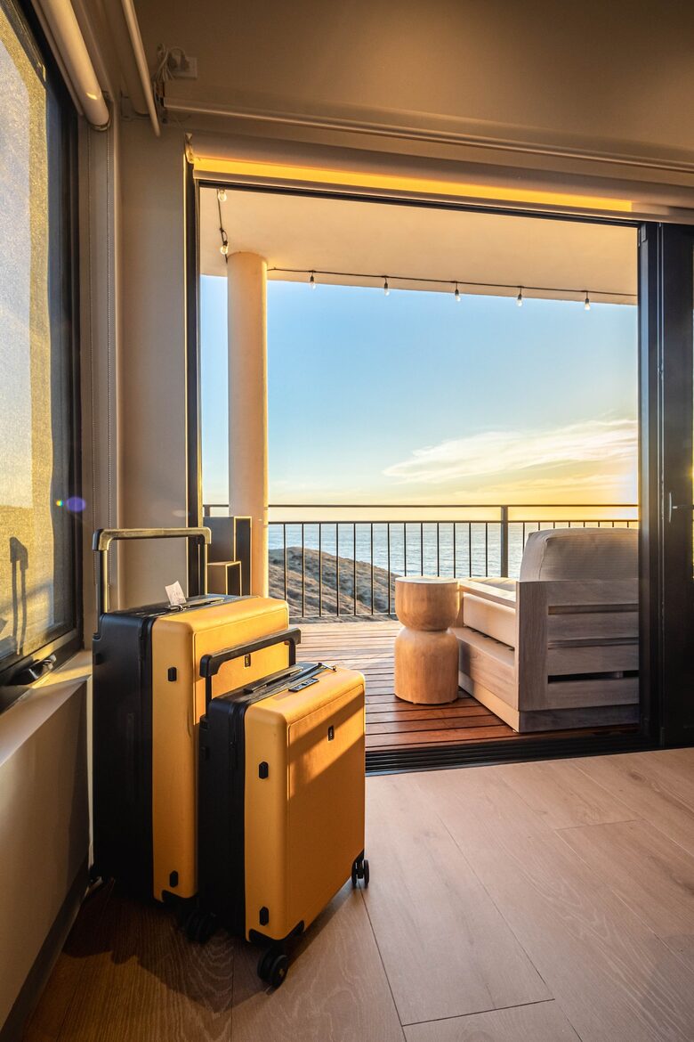 Luxury Oceanfront Retreat with Resort Amenities - Los Cerritos, Mexico