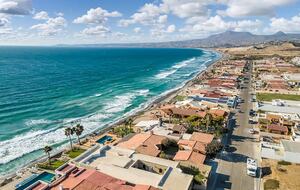 Pacific Horizon Estate with Private Beach Access - Rosarito, Mexico