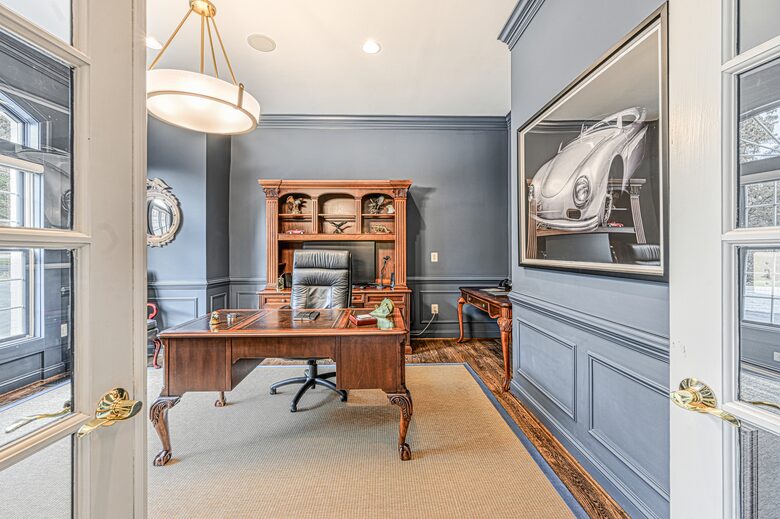 Grand Waterfront Retreat with Boathouse & Tiki Bar - Mineral, Virginia