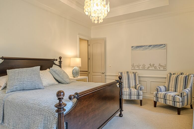 Grand Waterfront Retreat with Boathouse & Tiki Bar - Mineral, Virginia