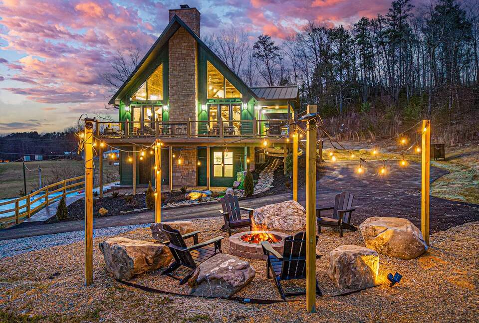 Luxury Group Cabin Near Pigeon Forge with Indoor Pool & Theater - Sevierville, Tennessee