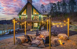 Luxury Group Cabin Near Pigeon Forge with Indoor Pool & Theater - Sevierville, Tennessee