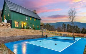 Luxury Cabin Near Pigeon Forge with Indoor Pool, Sports Court & Theater - Sevierville, Tennessee