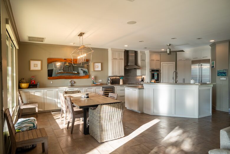 Waterfront Luxury on Lake LBJ | Dock, Outdoor Kitchen & Sunset Views - Horseshoe Bay, Texas