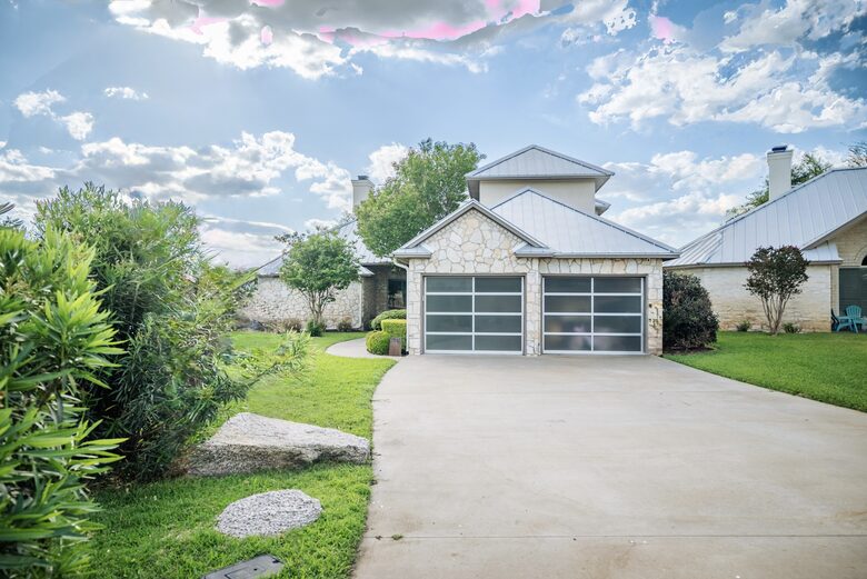Waterfront Luxury on Lake LBJ | Dock, Outdoor Kitchen & Sunset Views - Horseshoe Bay, Texas