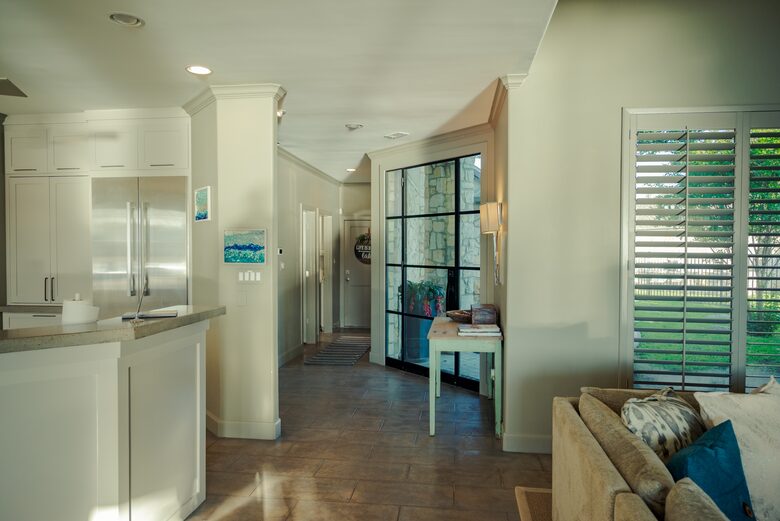 Waterfront Luxury on Lake LBJ | Dock, Outdoor Kitchen & Sunset Views - Horseshoe Bay, Texas