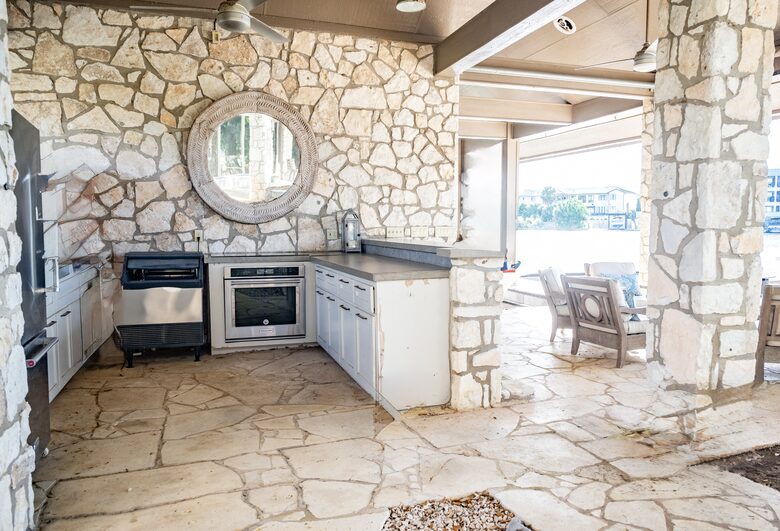 Waterfront Luxury on Lake LBJ | Dock, Outdoor Kitchen & Sunset Views - Horseshoe Bay, Texas