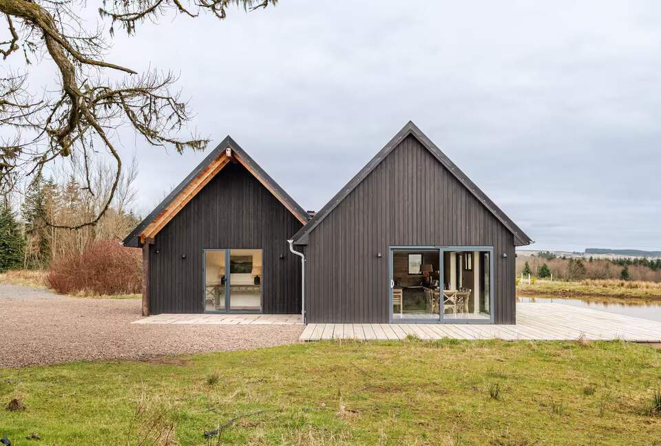 A Private Perthshire Lodge by the Loch - Dunblane, United Kingdom