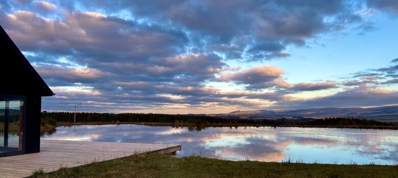 A Private Perthshire Lodge by the Loch - Dunblane, United Kingdom