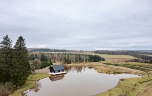A Private Perthshire Lodge by the Loch - Dunblane, United Kingdom