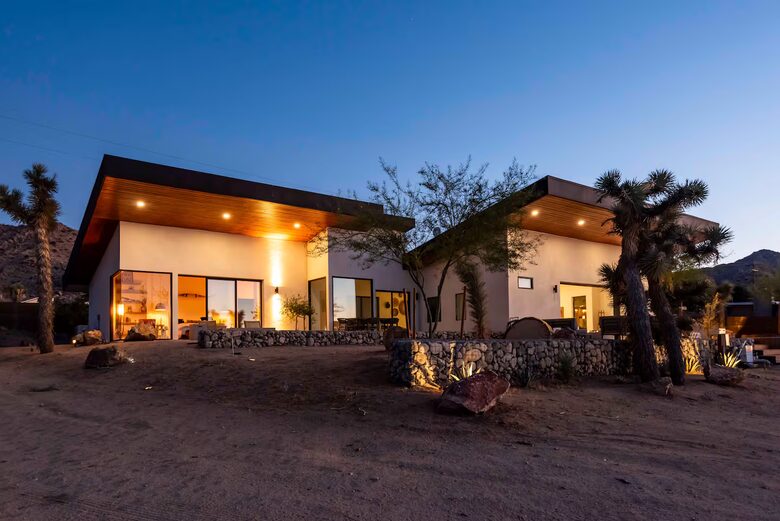 MOD VISTA | Modern Elegance in the Heart of Joshua Tree - Joshua Tree, California