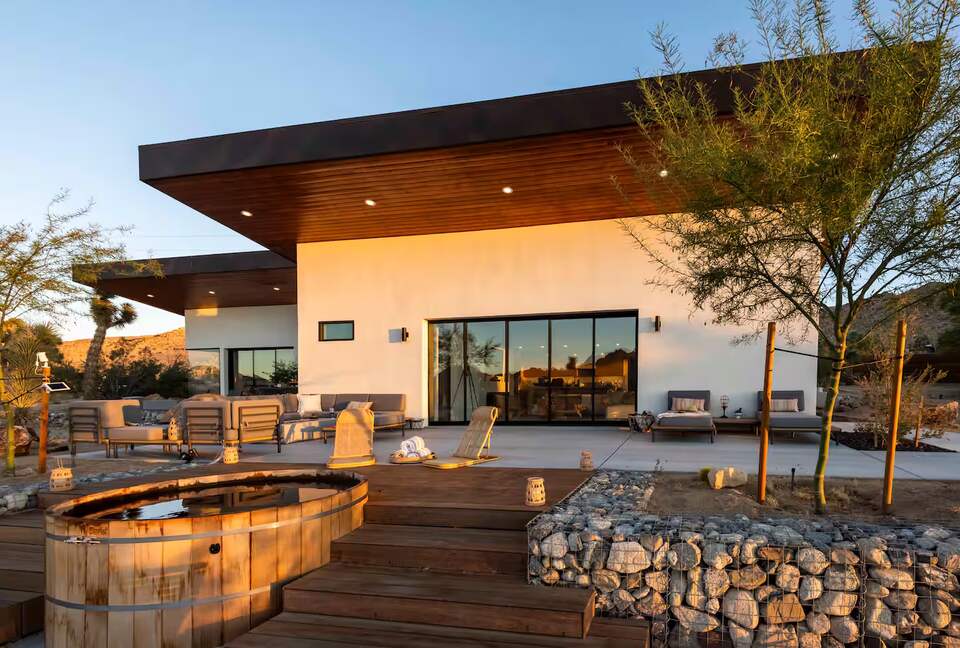 MOD VISTA | Modern Elegance in the Heart of Joshua Tree - Joshua Tree, California