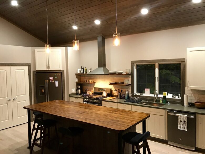 Modern Lake House on the Seneca Wine Trail - Burdett, New York