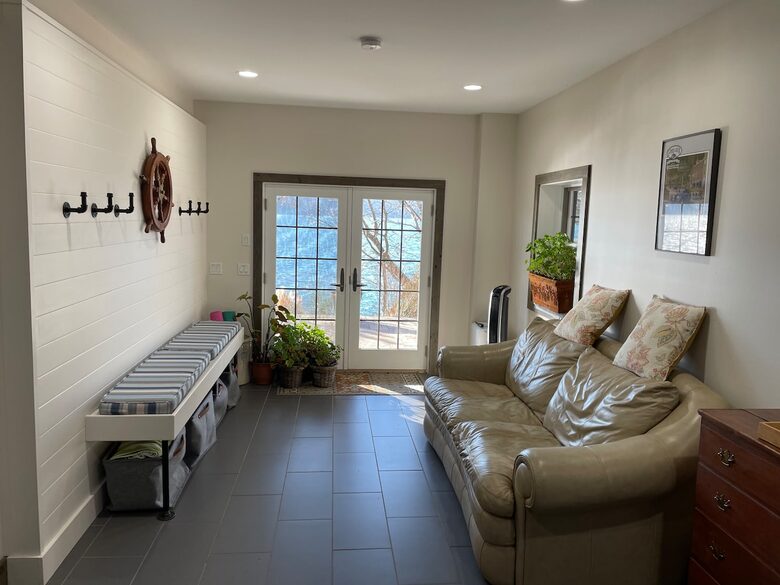 Modern Lake House on the Seneca Wine Trail - Burdett, New York