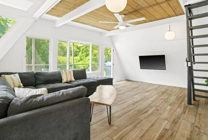 Modern A-Frame with Mountain Views in Hāʻena - Hanalei, Hawaii