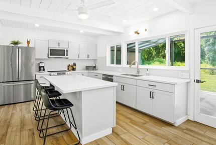 Modern A-Frame with Mountain Views in Hāʻena - Hanalei, Hawaii
