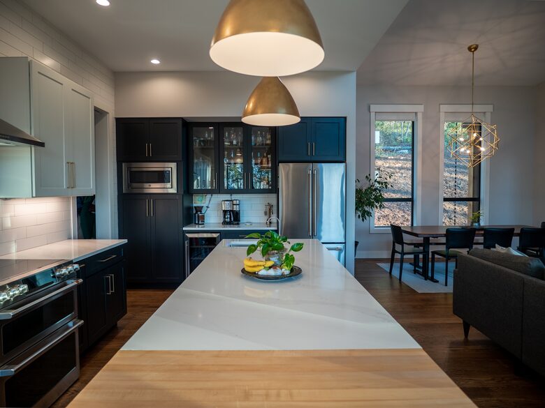 Coffee/espresso, cocktail and wine bar for entertaining