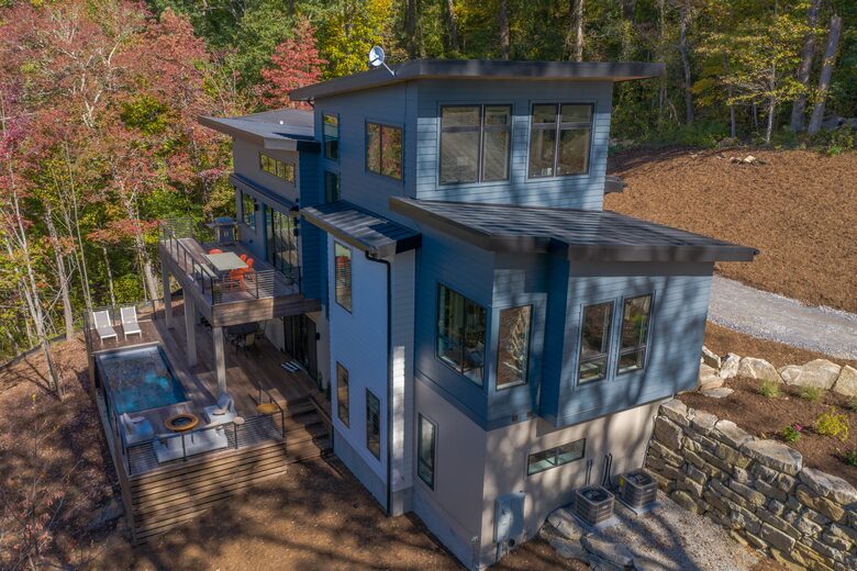 Architect-Designed Beaucatcher Mountain Escape - Asheville, North Carolina