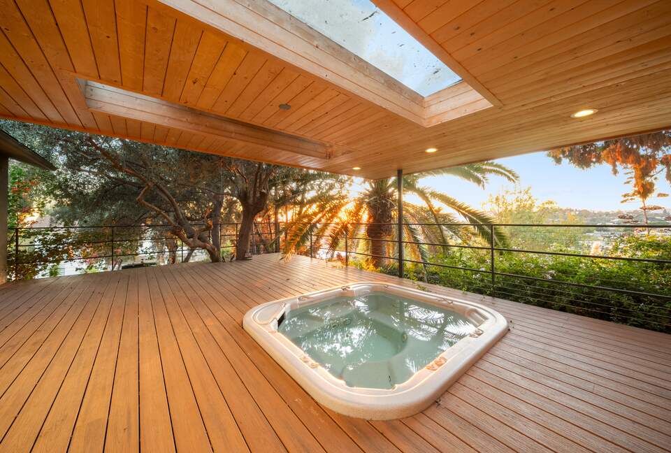 Modern LA Bungalow with 360° Skyline Views - Los Angeles, California