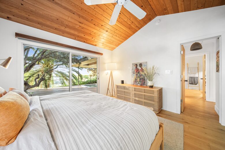 Modern LA Bungalow with 360° Skyline Views - Los Angeles, California