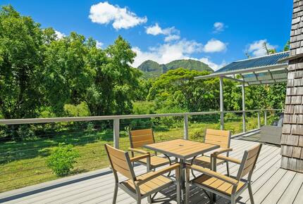 Modern A-Frame with Mountain Views in Hāʻena - Hanalei, Hawaii