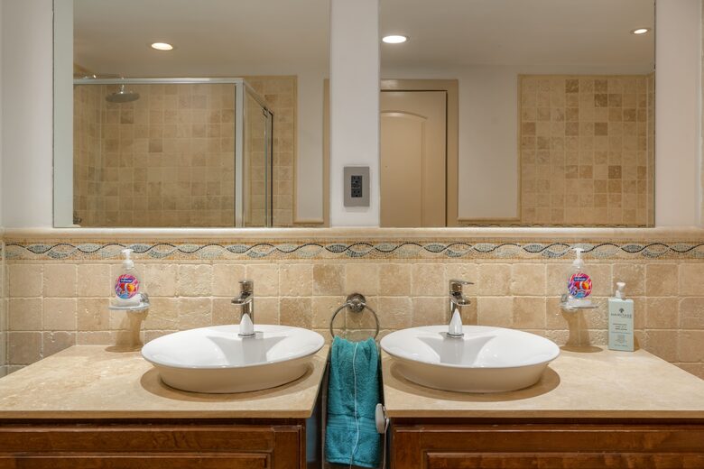 The Cliff - Ocean View Luxury 3 Bedroom Unit - Saint-Marteen, Sint Maarten (Dutch part)