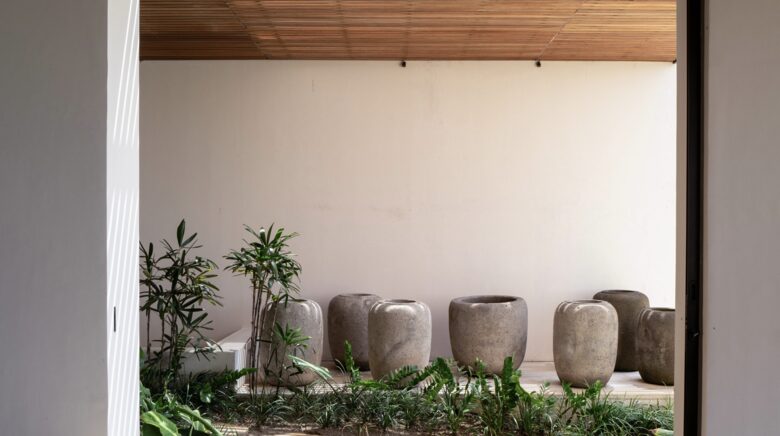 Fully Staffed Lombok Retreat with Private Pool & Gym - Lombok Island, Indonesia