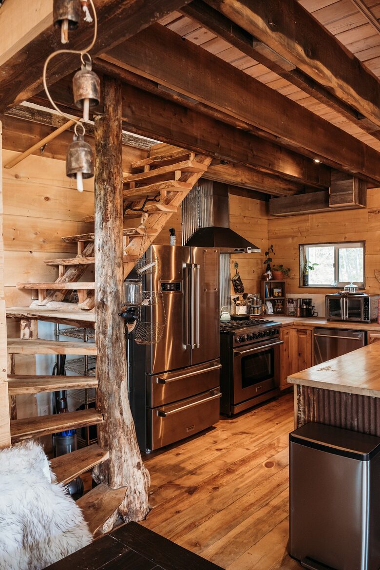 The Perch | Cozy Cottage near Flathead Lake - Somers, Montana